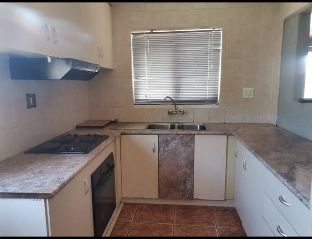 3 BEDROOM HOUSE FOR SALE IN SEAWINDS